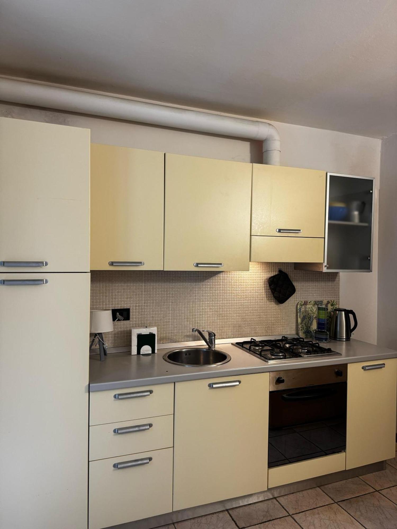 Wonderful Lake View Apartments With Pool With Breakfast Gardasee Torri Del Benaco Exterior photo